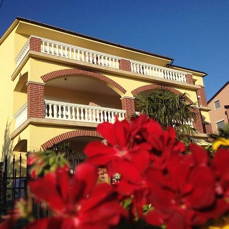 Bed & Breakfast Ruzica Нови Винодолски Екстериор снимка
